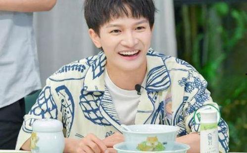 吃瓜娱乐圈周深,娱乐圈的瓜中瓜,歌声绕梁的“吃瓜”达人